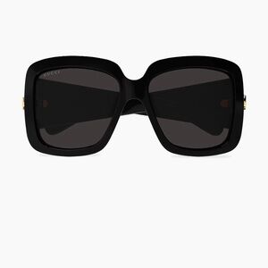 Gucci Oversized Square Sunglasses – Like New! 🔥